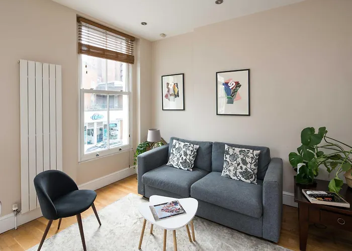 Stylish Apartment On The Kings Road