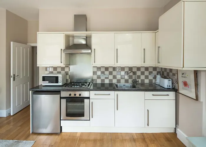 Stylish Apartment On The Kings Road